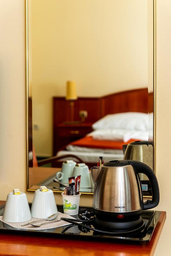 Gastland M0 Hotel & Conference Center Szigetszentmiklós Eksteriør bilde