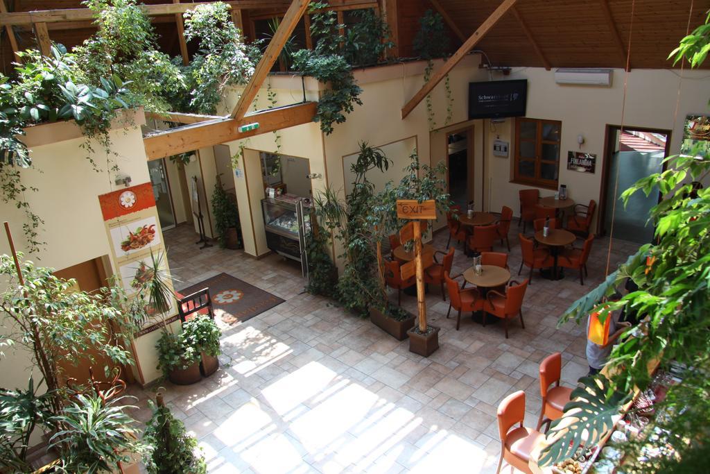 Gastland M0 Hotel & Conference Center Szigetszentmiklós Eksteriør bilde
